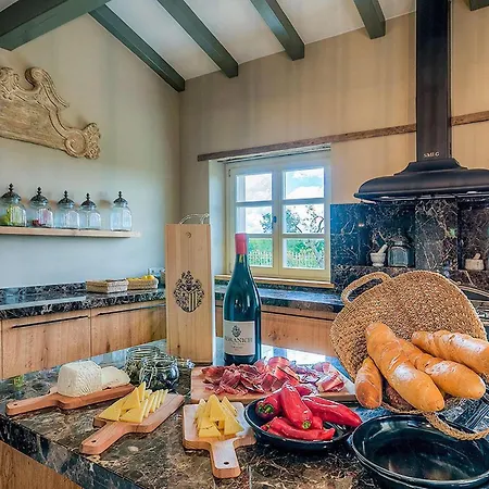 Nevia بيت للعطل Ladici