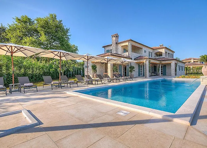 Nevia Holiday home Ladici