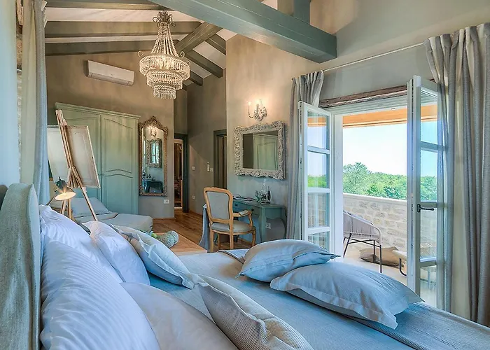 Nevia Holiday home Ladici